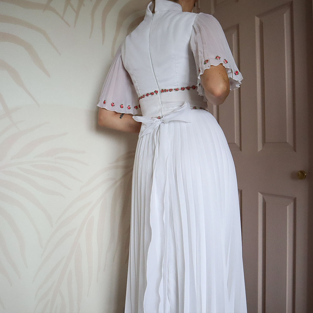 White pleated floral detail wedding dress UK 6-8