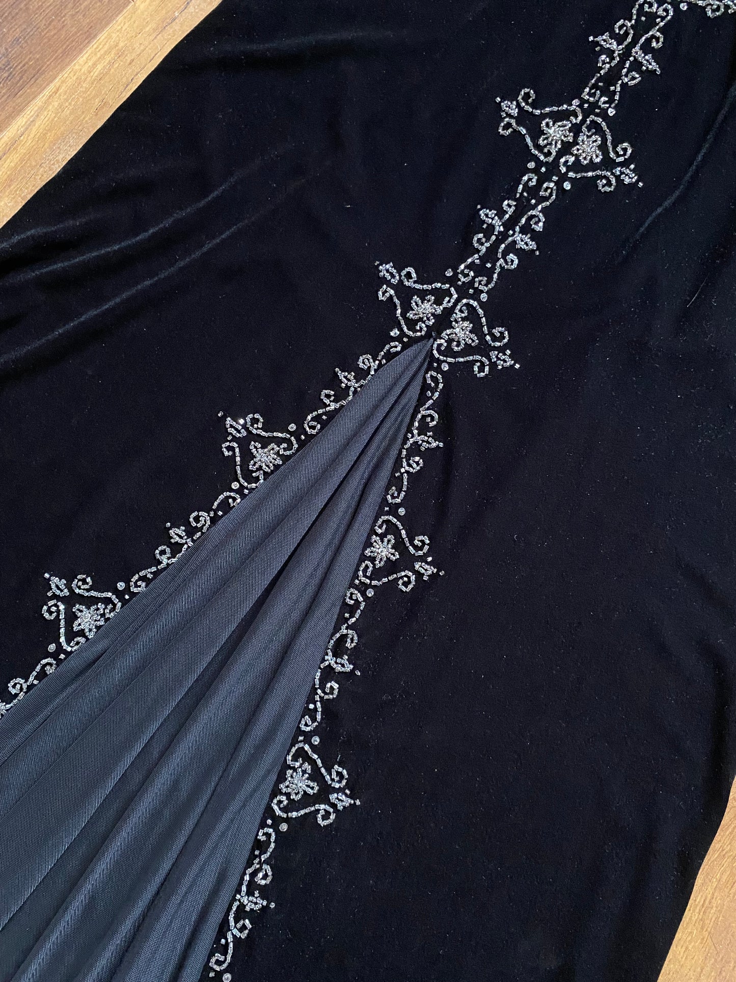 Black velvet beaded stretch evening dress uk 8-10