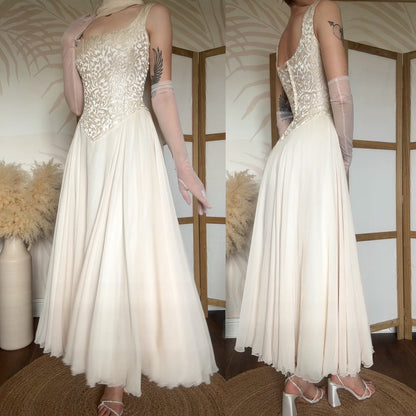 Ivory floaty vintage wedding dress and shawl uk 10