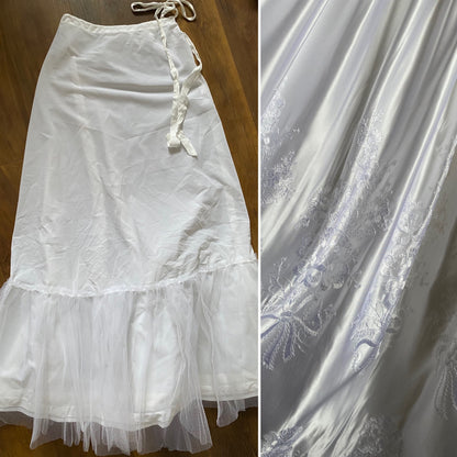 Bright white satin embroidered long sleeve wedding dress uk 8