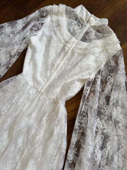 White lace flared sleeve wedding dress uk 8