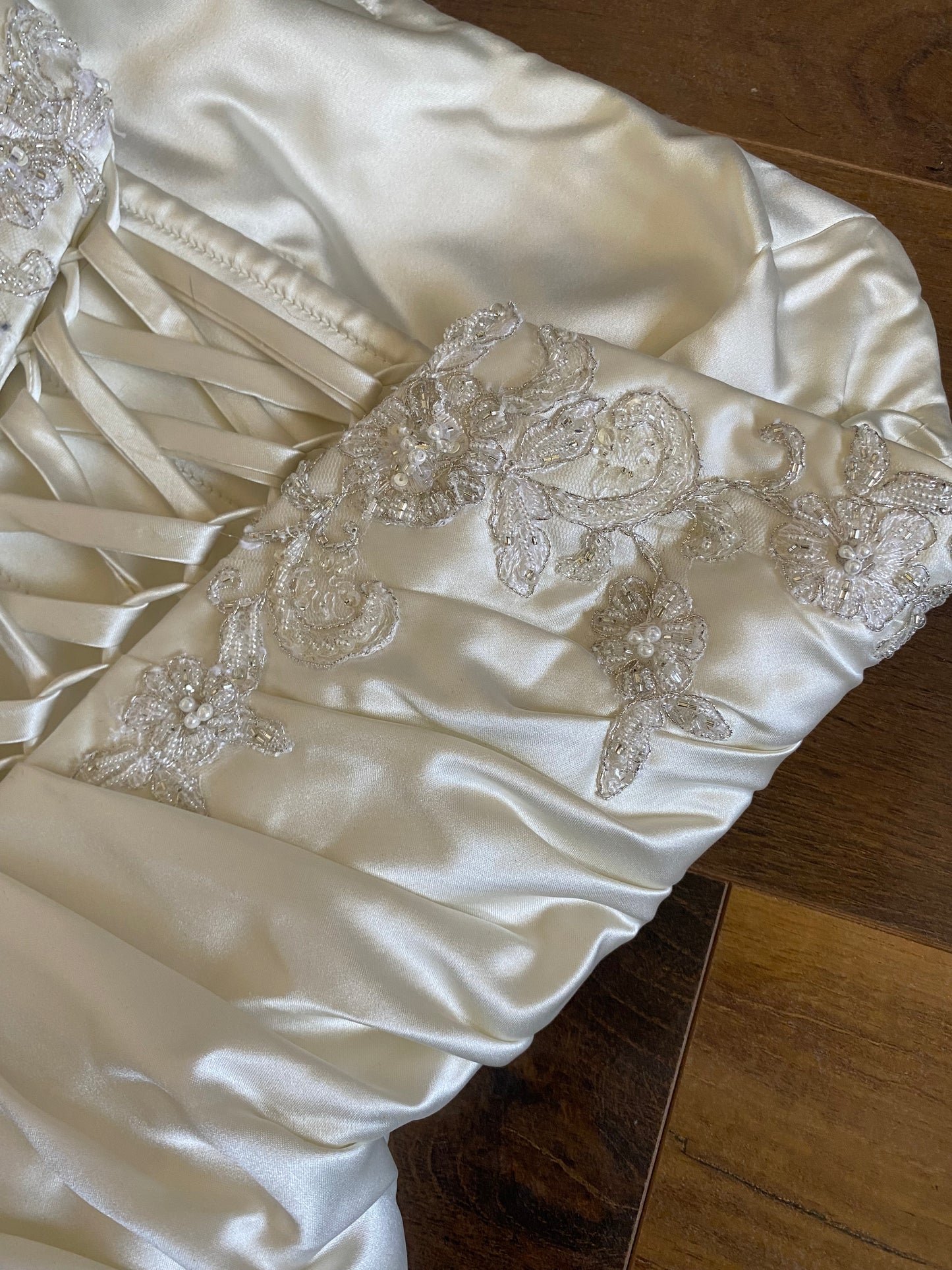 Ivory satin fit & flare wedding dress uk 8-10