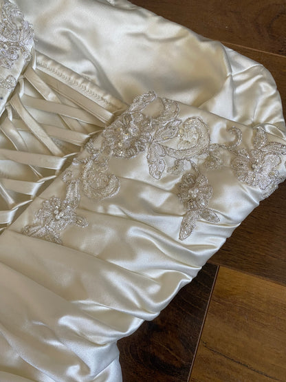 Ivory satin fit & flare wedding dress uk 8-10