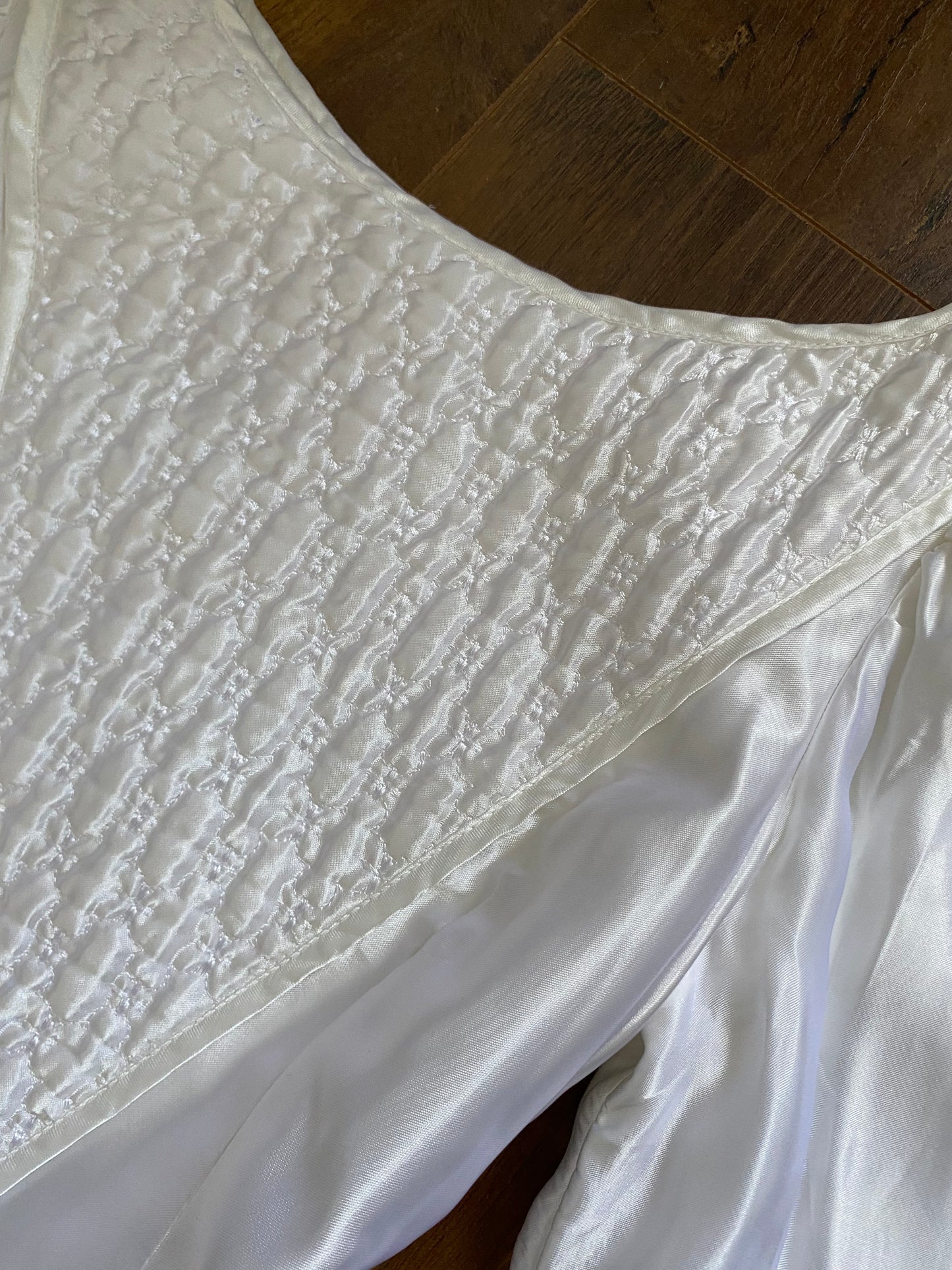 White satin long sleeve vintage wedding dress uk 8