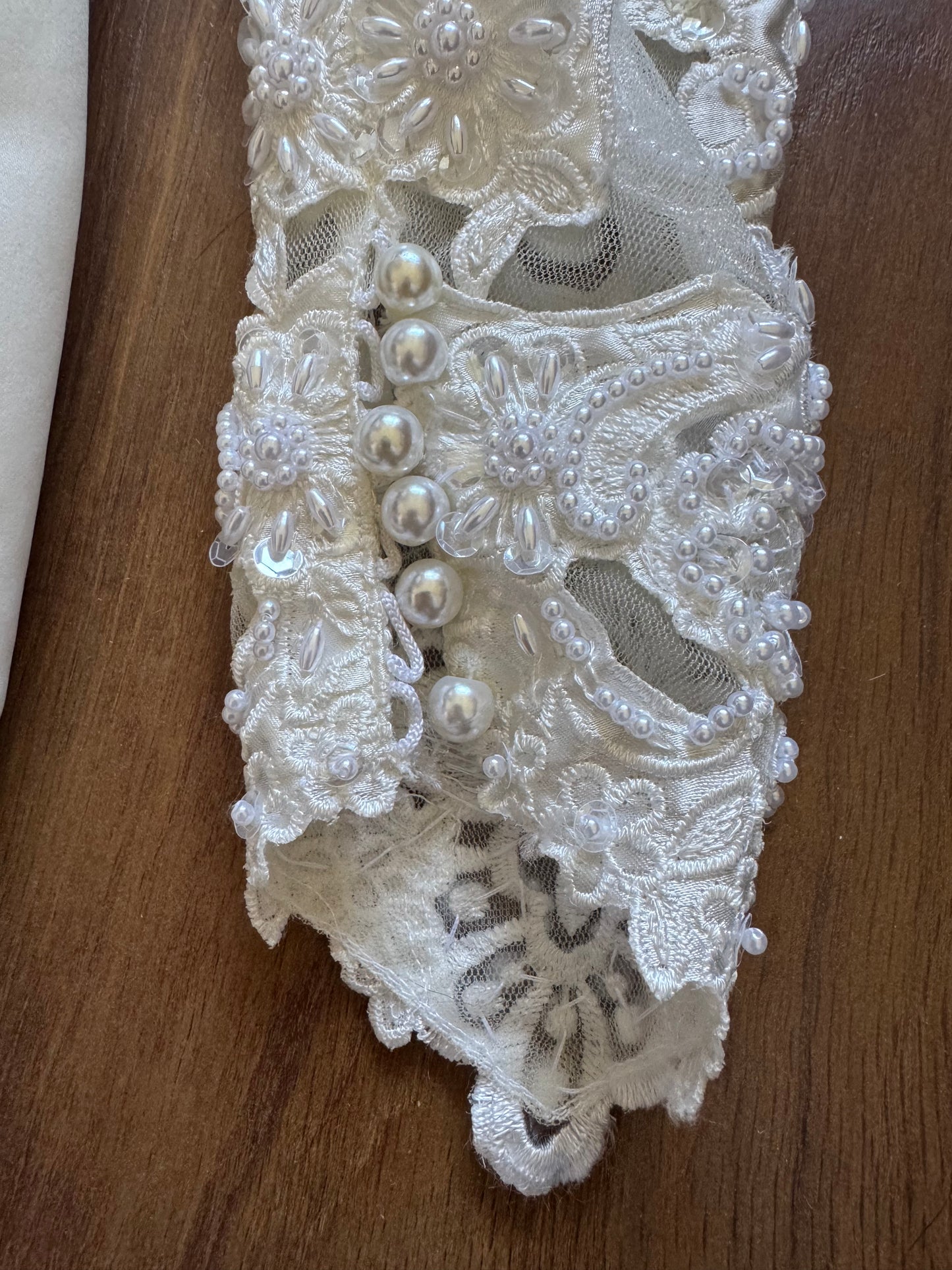 Long sleeve ivory lace wedding dress with detachable train uk 8-10