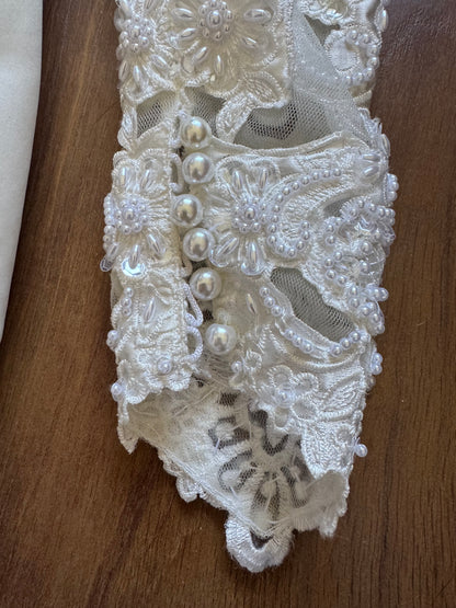 Long sleeve ivory lace wedding dress with detachable train uk 8-10