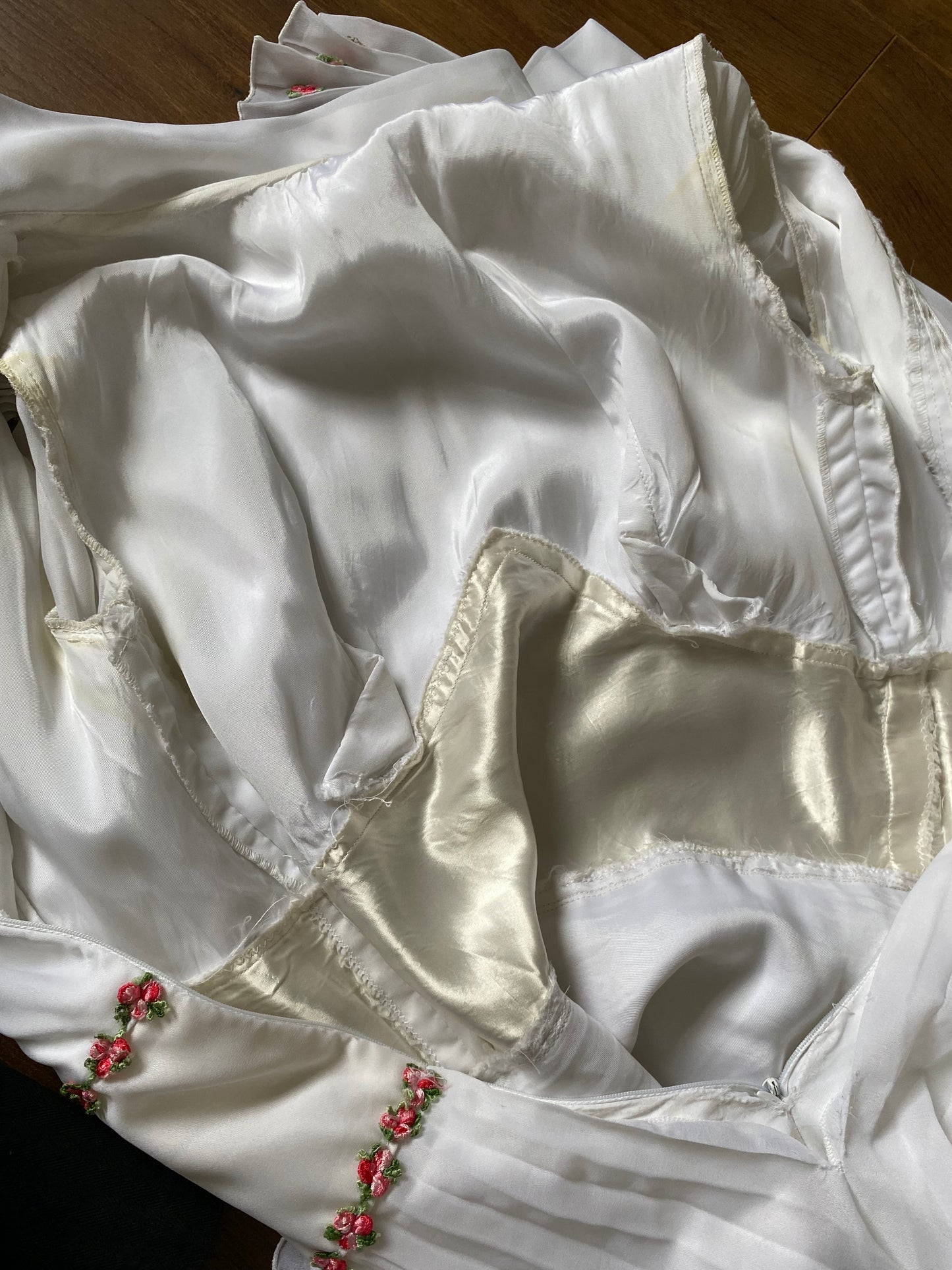 White pleated floral detail wedding dress UK 6-8