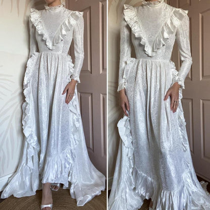 White 70s long sleeve floral wedding dress UK 8