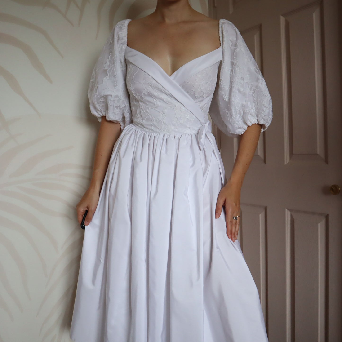 White puff sleeve wrap midi wedding dress UK 8-10