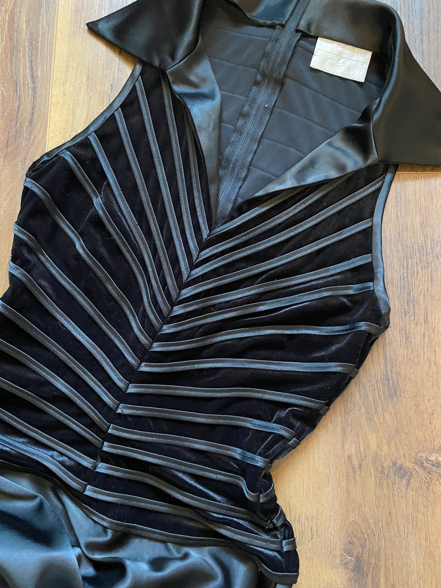 Black Bernshaw a-line collared velvet evening dress UK 8