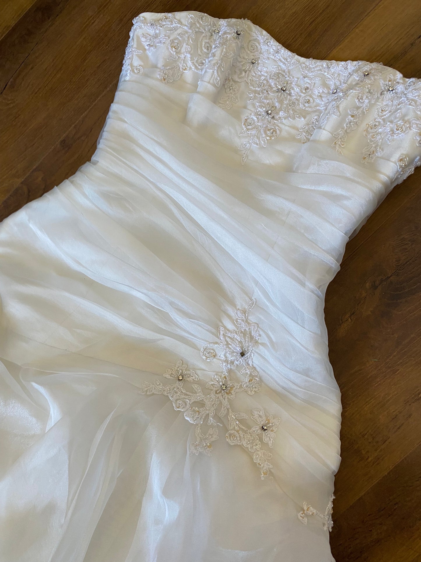 Maggie Sottero white organza wedding dress uk 14