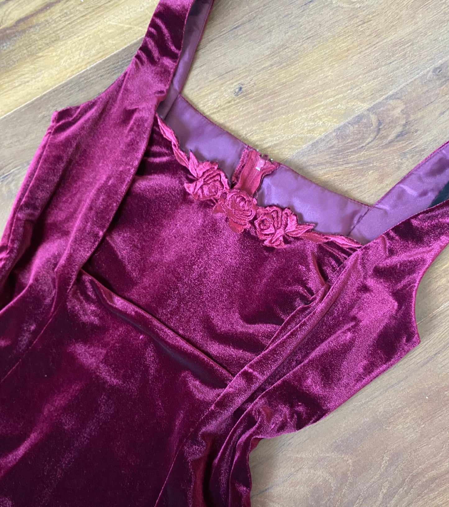 House of Nicholas red velvet dress uk 10