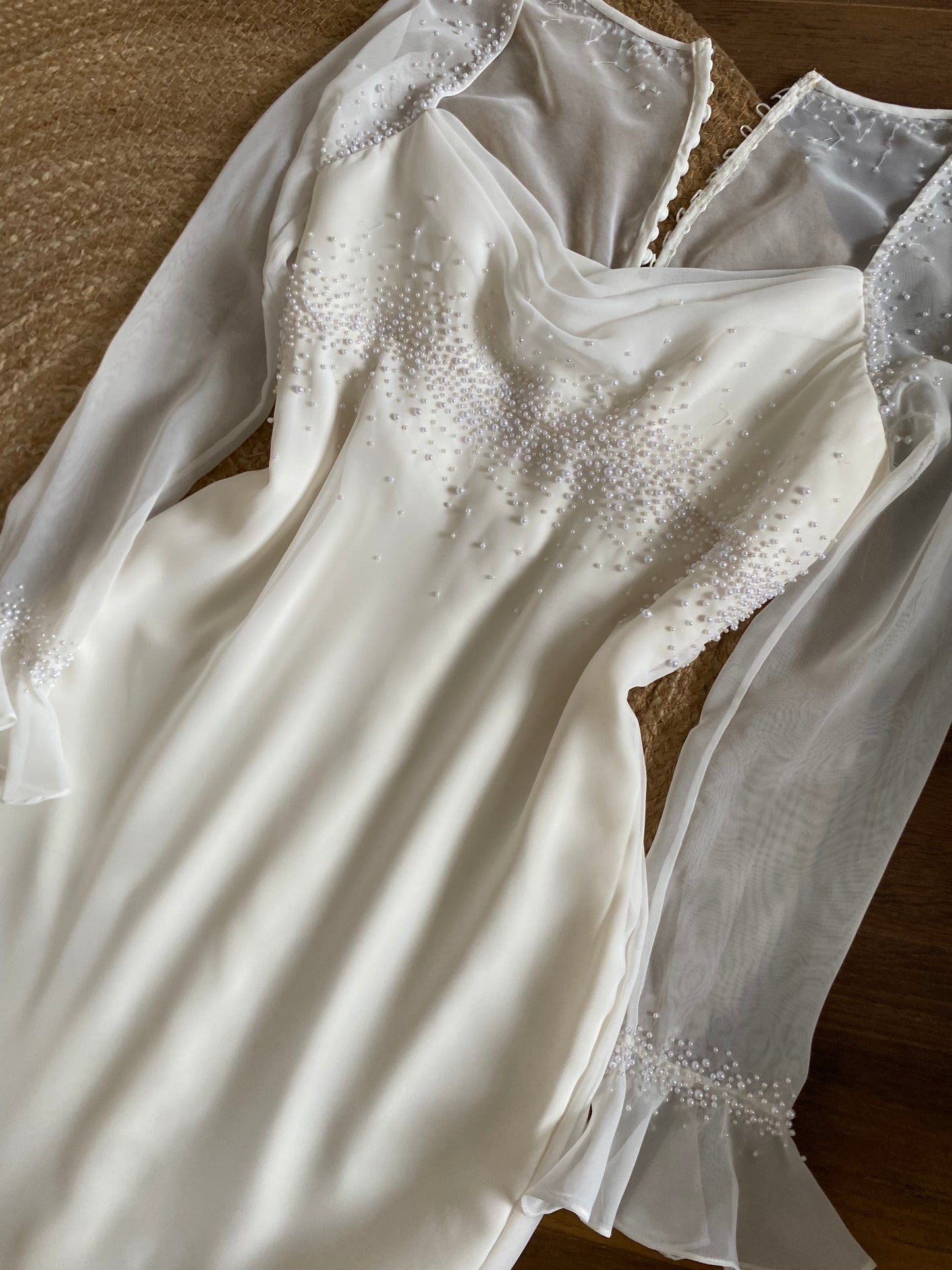 D’zage ivory long sleeve pearl wedding dress uk 12-14