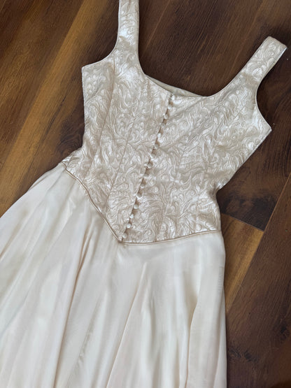 Ivory floaty vintage wedding dress and shawl uk 10