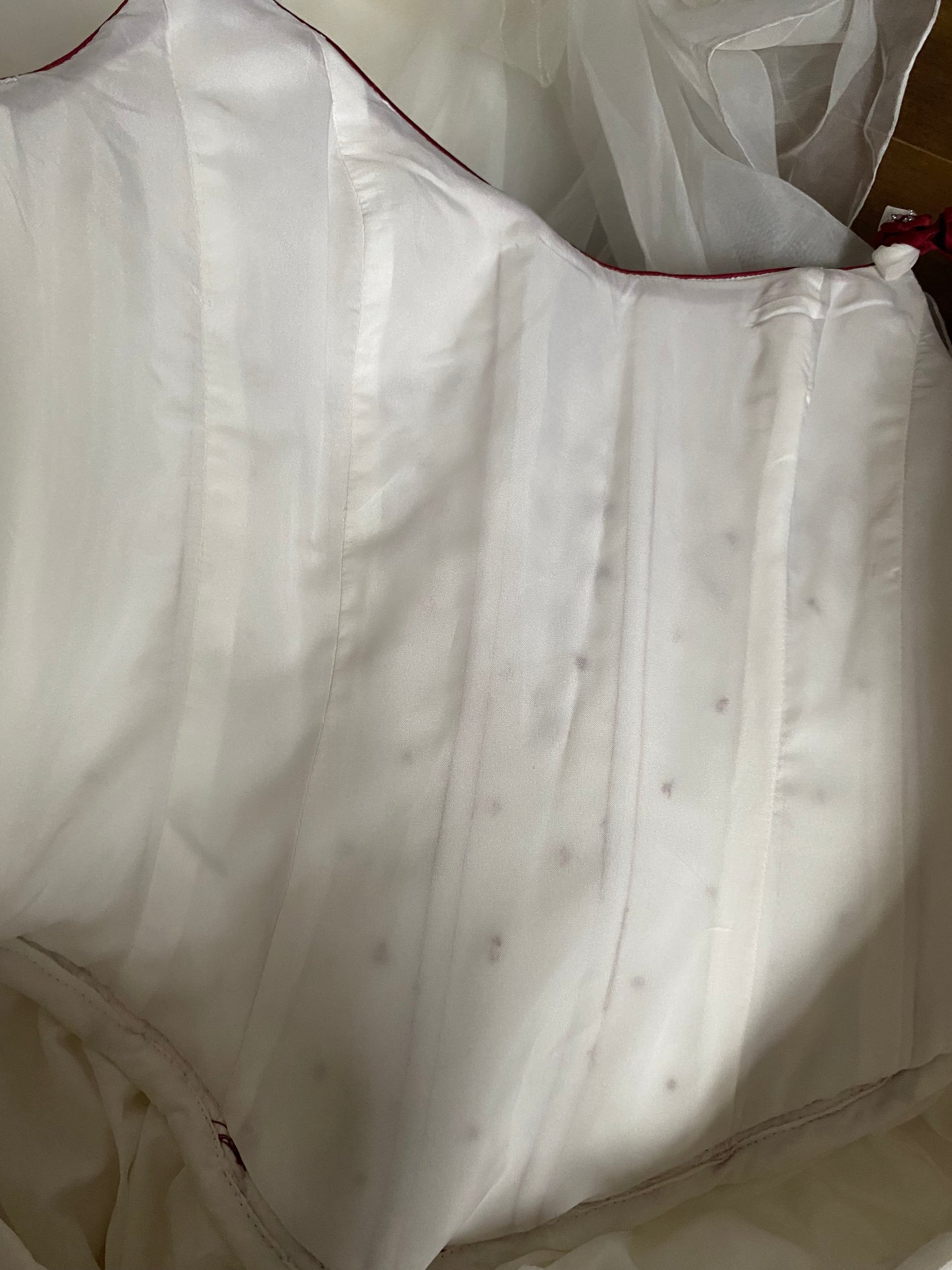 Gorgeous white & red wedding dress & gloves uk 10