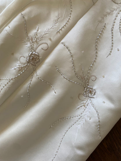 Dreamy off shoulder ivory long sleeve vintage wedding dress uk 12-14