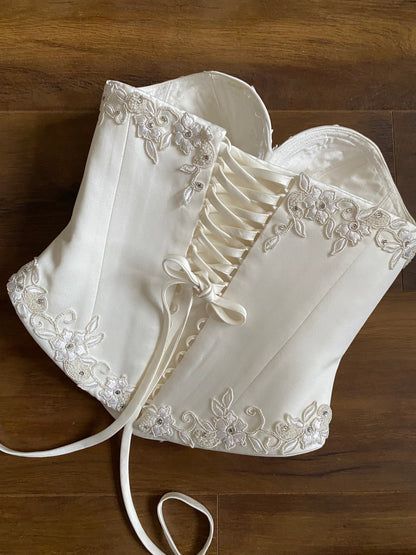 Benjamin Roberts ivory 2-piece wedding set uk 10