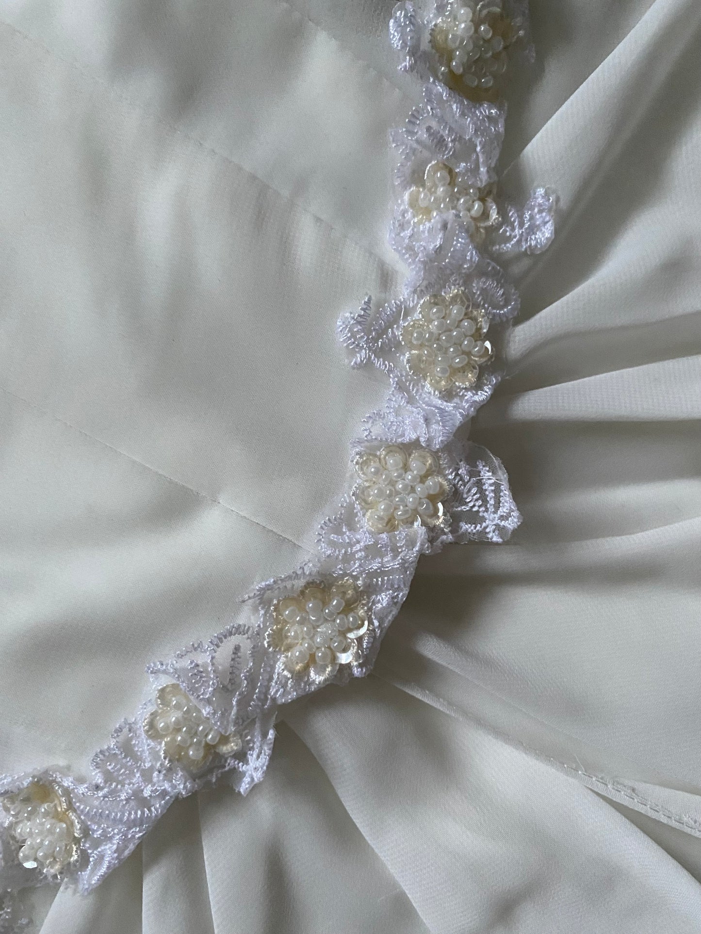 White petite off shoulder long sleeve vintage wedding dress uk 14