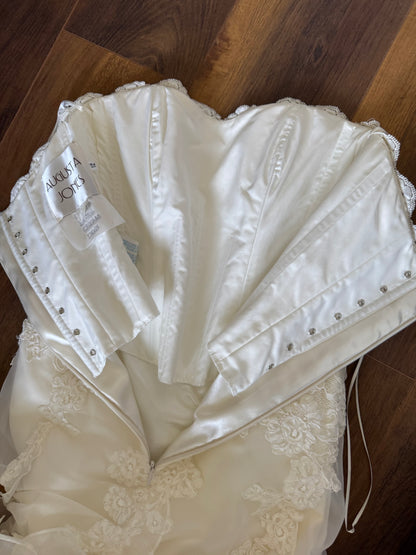 Augusta Jones ivory lace wedding dress uk 8