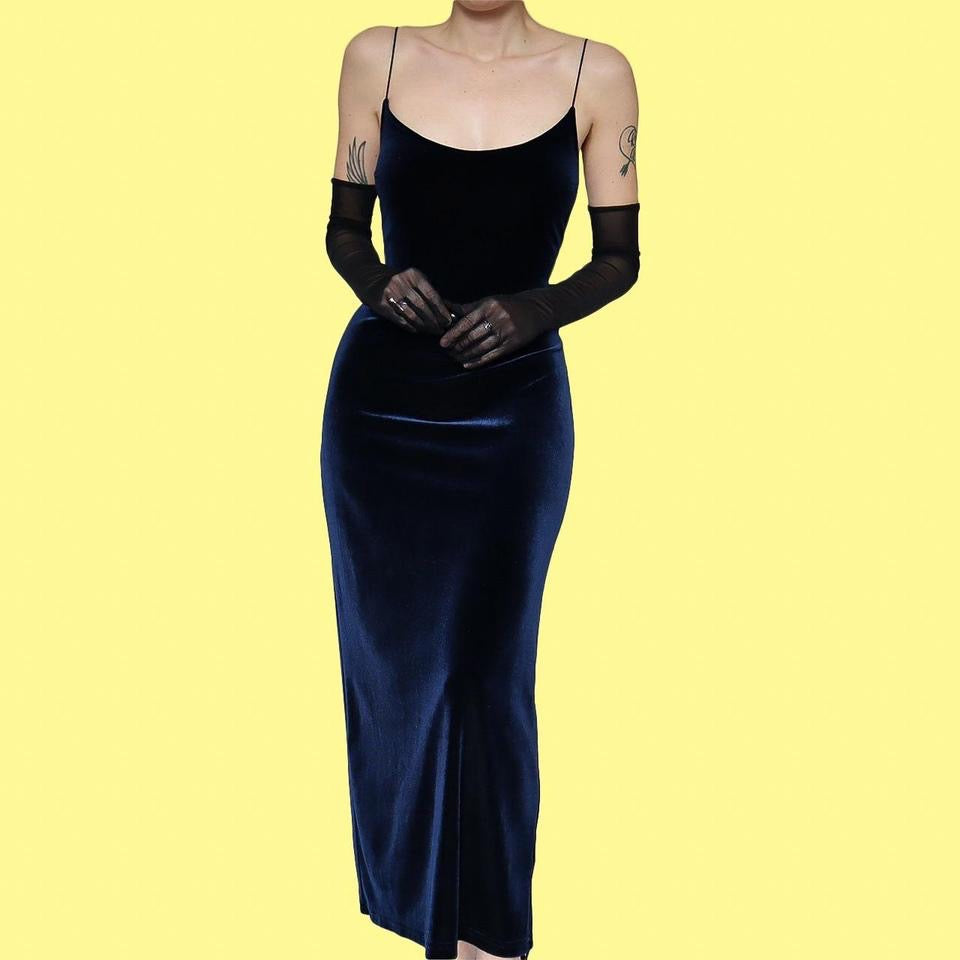 Dark blue velvet bodycon dress UK 12-14 Scum Vintage Dark blue velvet bodycon dress UK 12-14 Scum Vintage