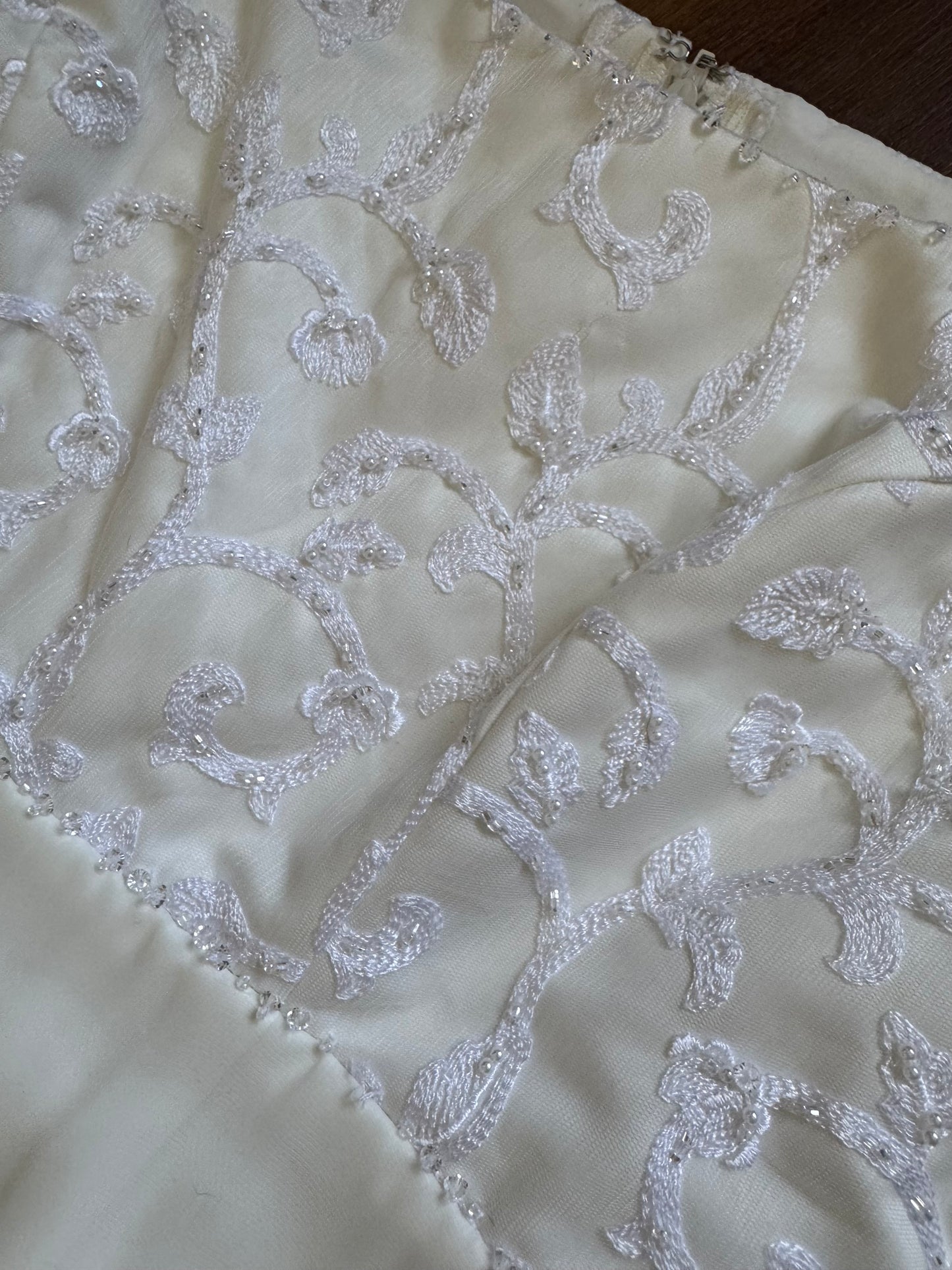 Amanda Wyatt 90s ivory long sleeve ethereal wedding dress uk 18