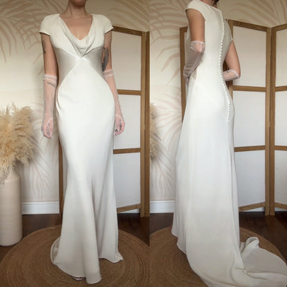 Ivory short sleeve figure hugging wedding dress uk 10
