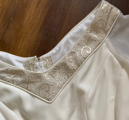 Ivory long sleeve medieval inspired wedding dress uk 10