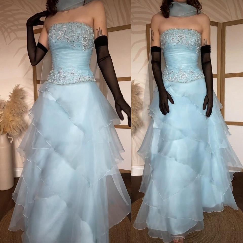 Ice blue 3-piece prom set uk 8