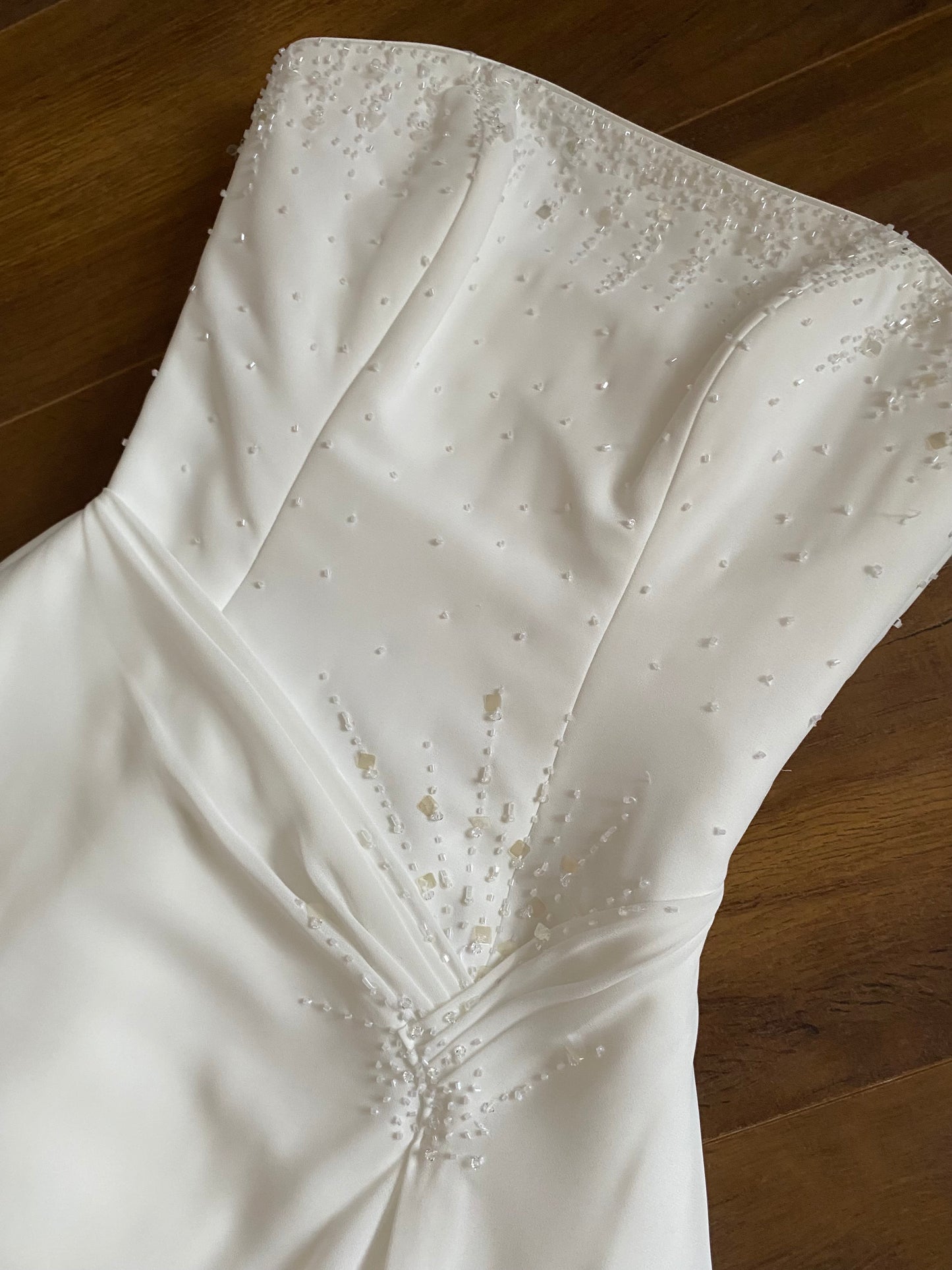 Maggie Sottero white strapless wedding dress & shawl uk 6-8