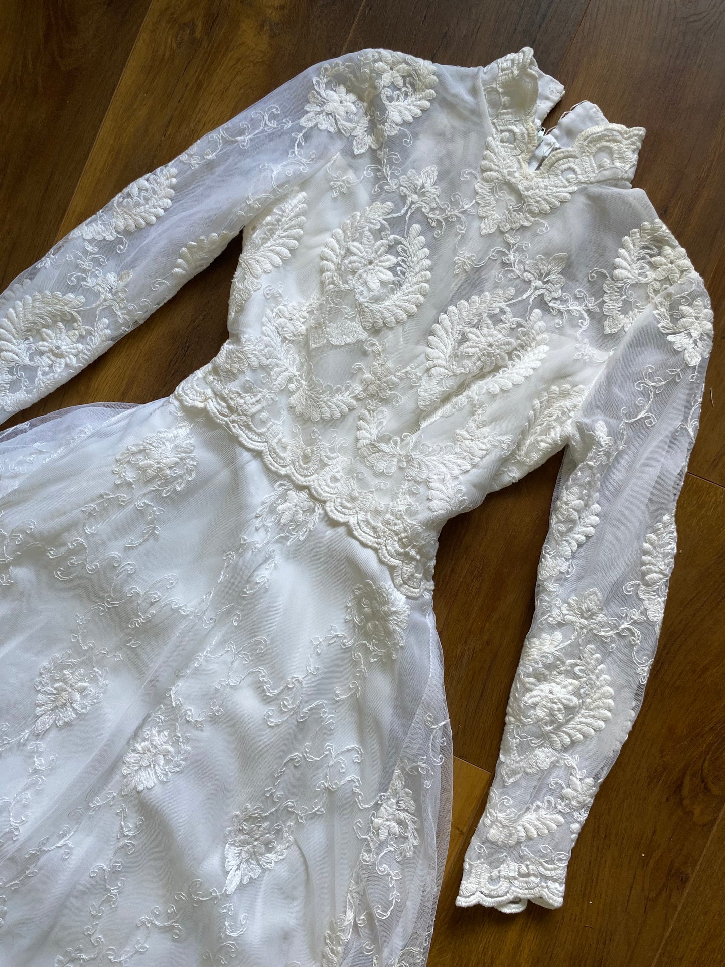 Ellis white lace long sleeve wedding dress uk 10