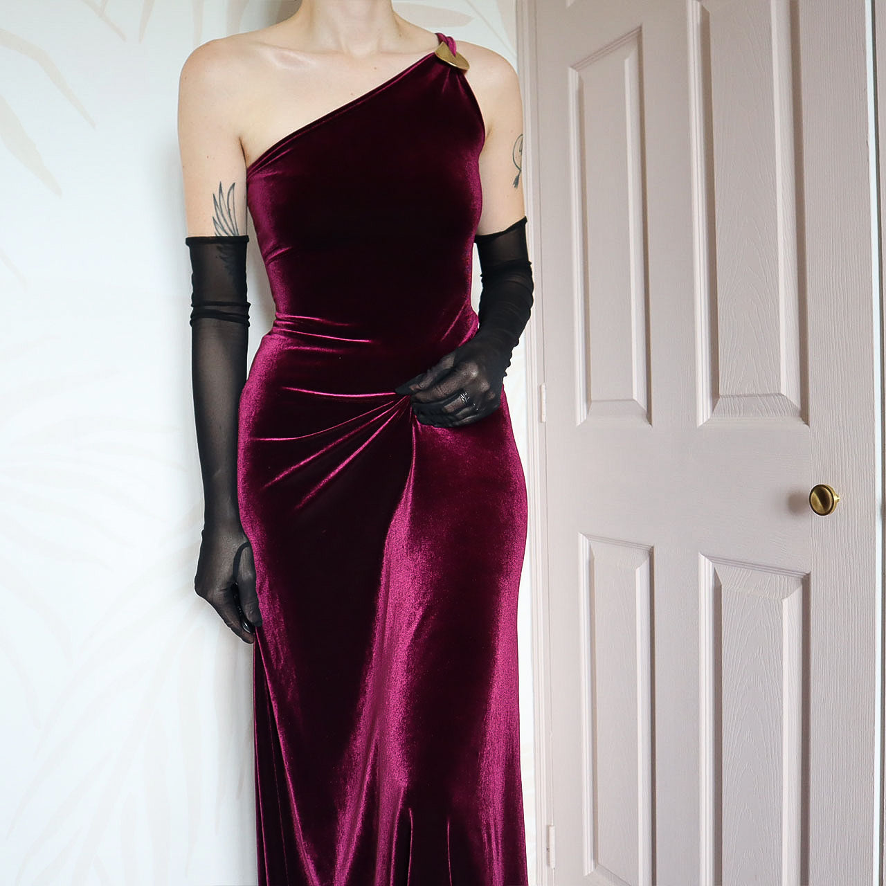 Gina Bacconi purple velvet one shoulder dress UK 14