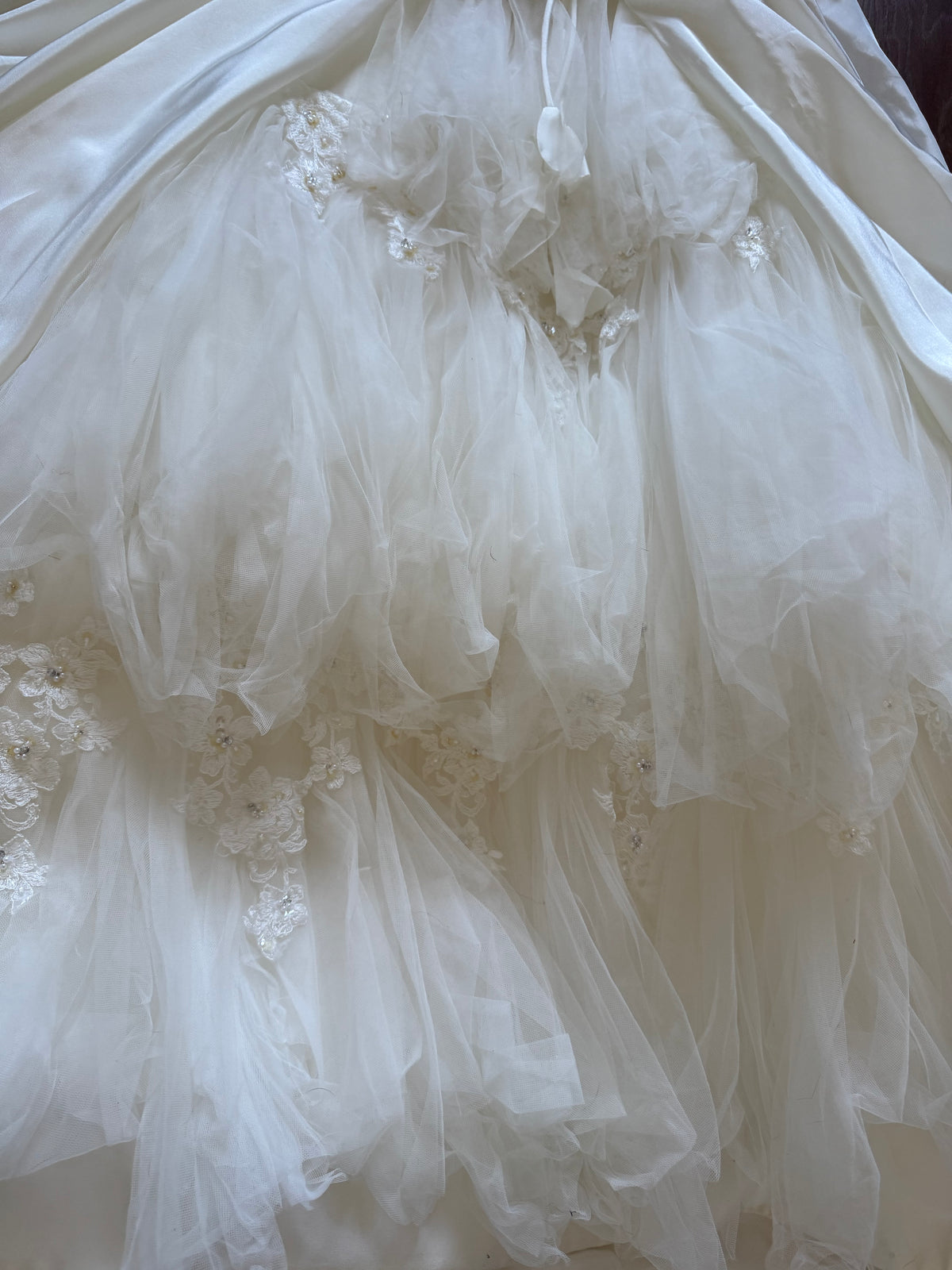 Warm ivory strapless a-line wedding dress uk 12