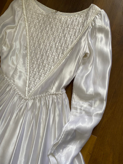 White satin long sleeve vintage wedding dress uk 8