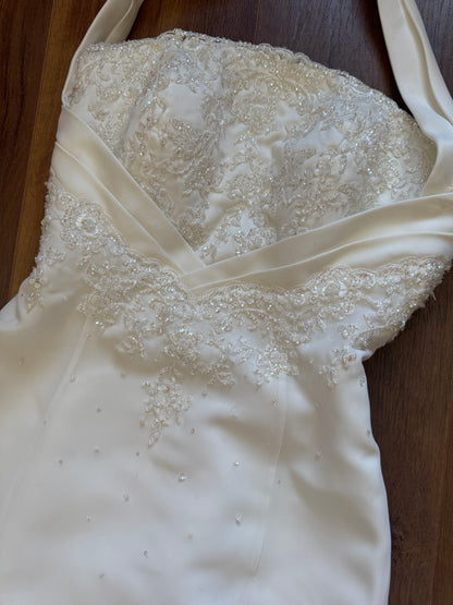 Ivory halter-neck lace wedding dress & shawl uk 8