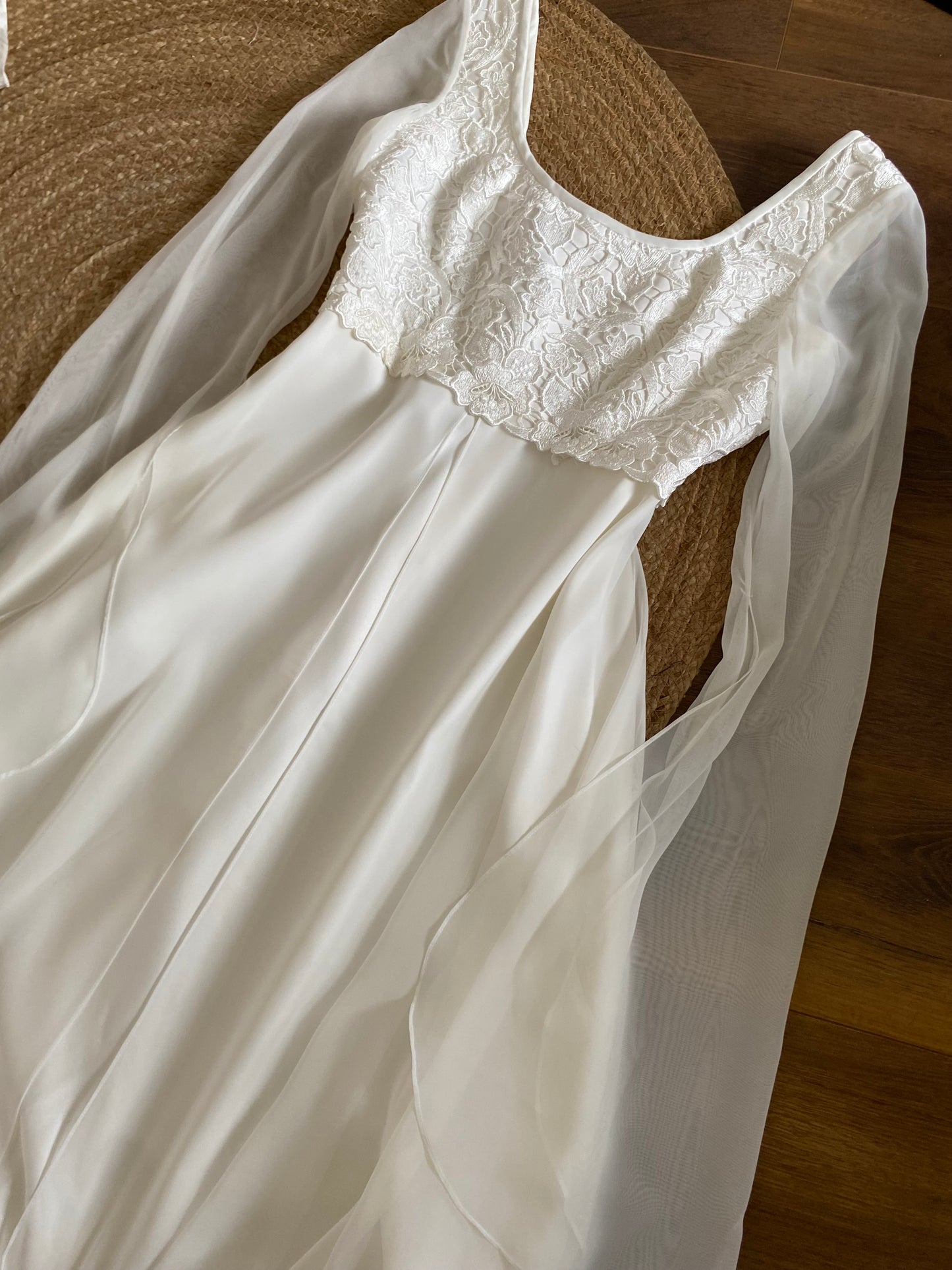 Ethereal lace long sleeve wedding dress uk 12