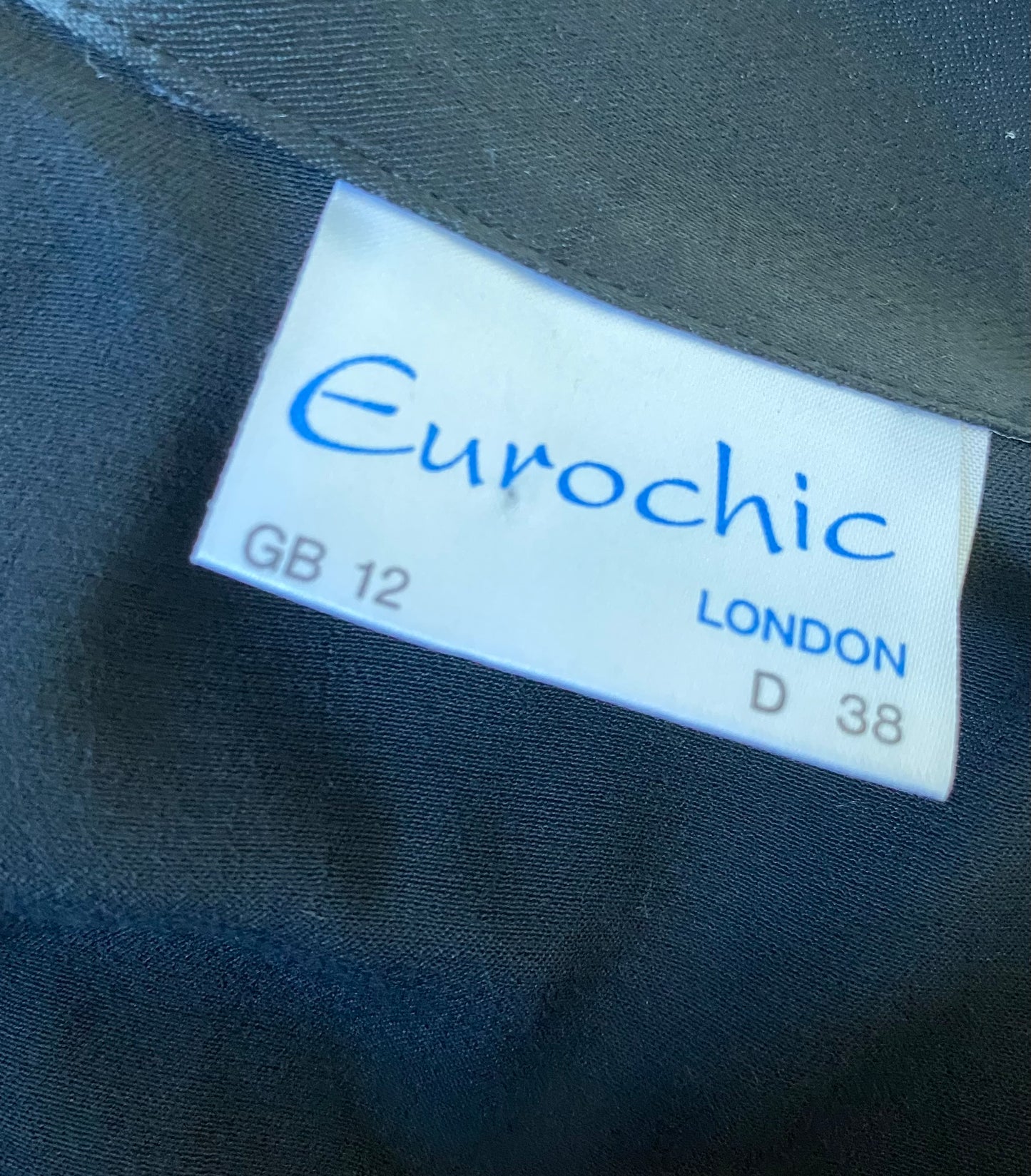 Silky black 2 piece top & trouser set UK 8-10p