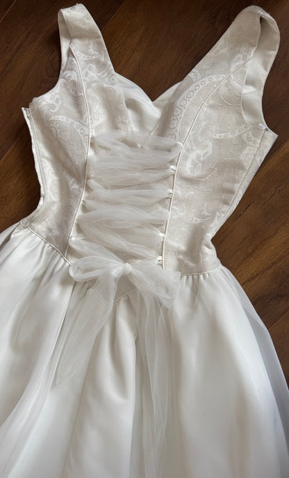 Ivory fit & flare wedding dress uk 12-14