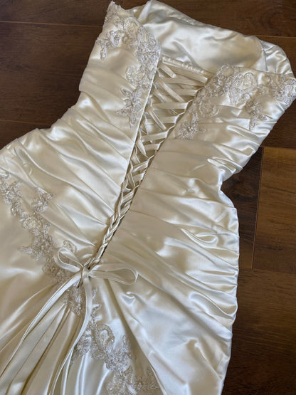 Ivory satin fit & flare wedding dress uk 8-10