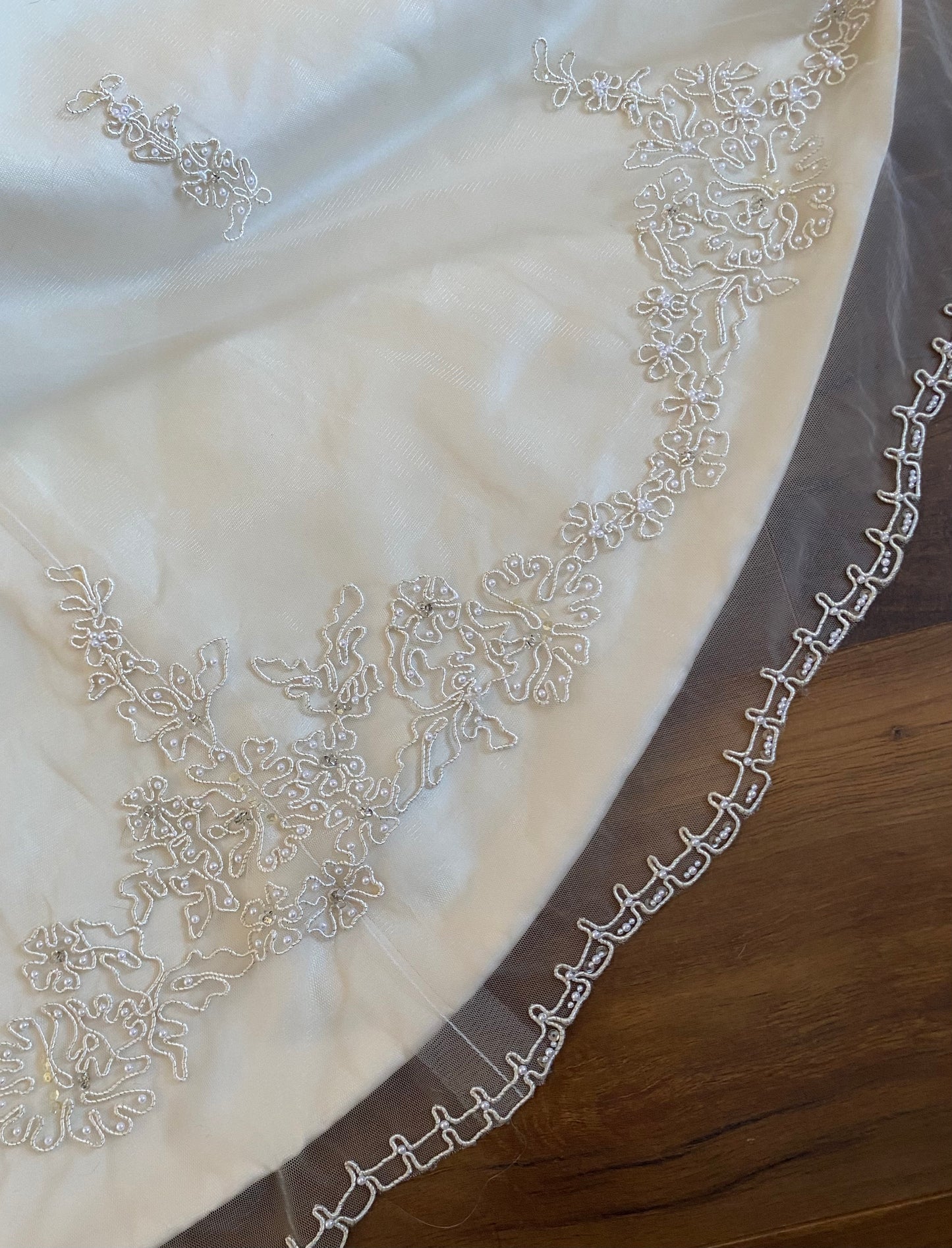 Ivory Benjamin Roberts lace wedding dress uk 12