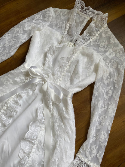 White lace long sleeve wedding dress UK 8