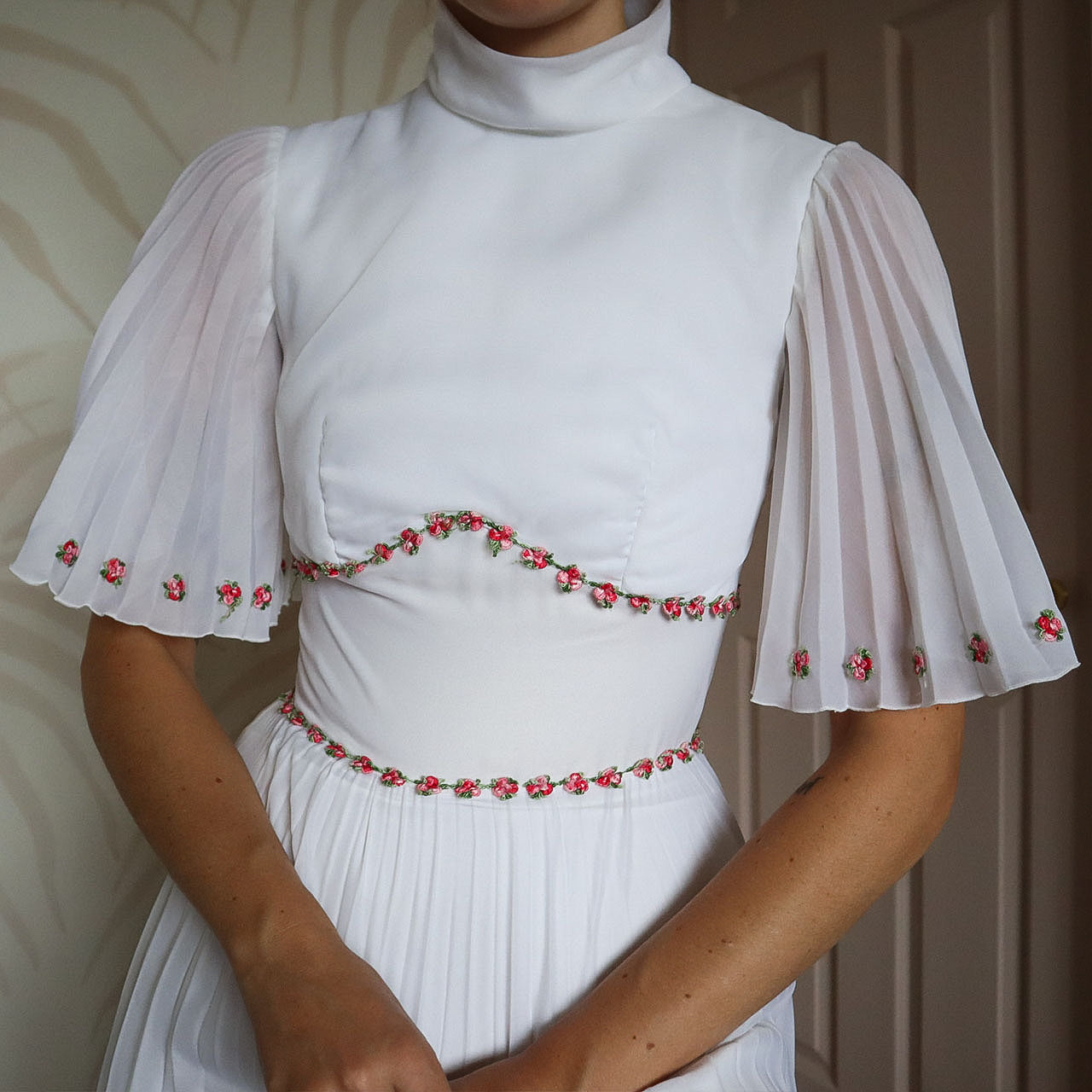 White pleated floral detail wedding dress UK 6-8