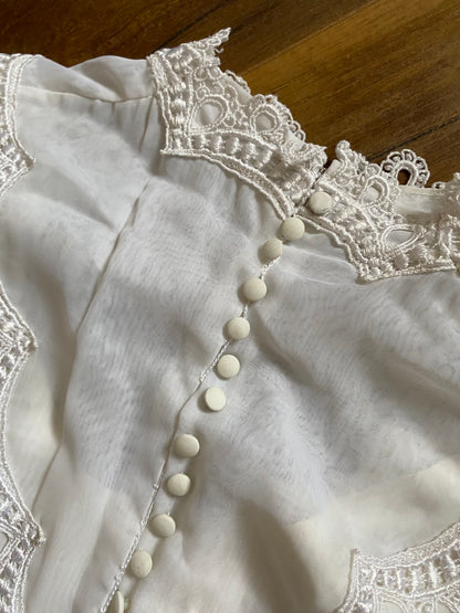 White 70s lace flared sleeve wedding dress uk 10-12
