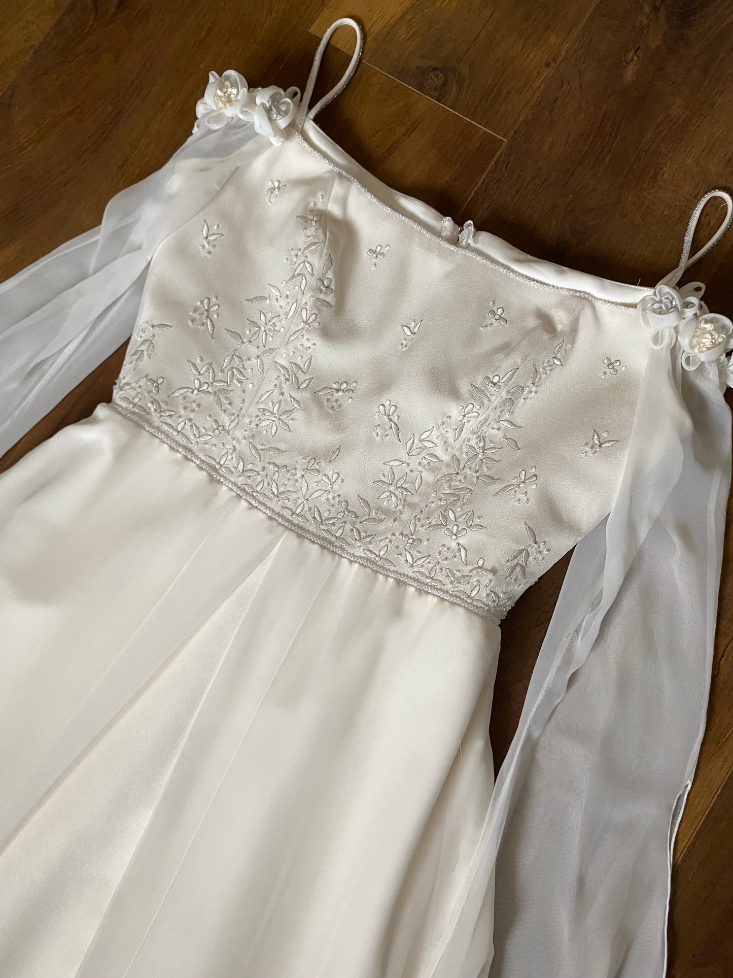 Ivory Benjamin Roberts ethereal wedding dress uk 12