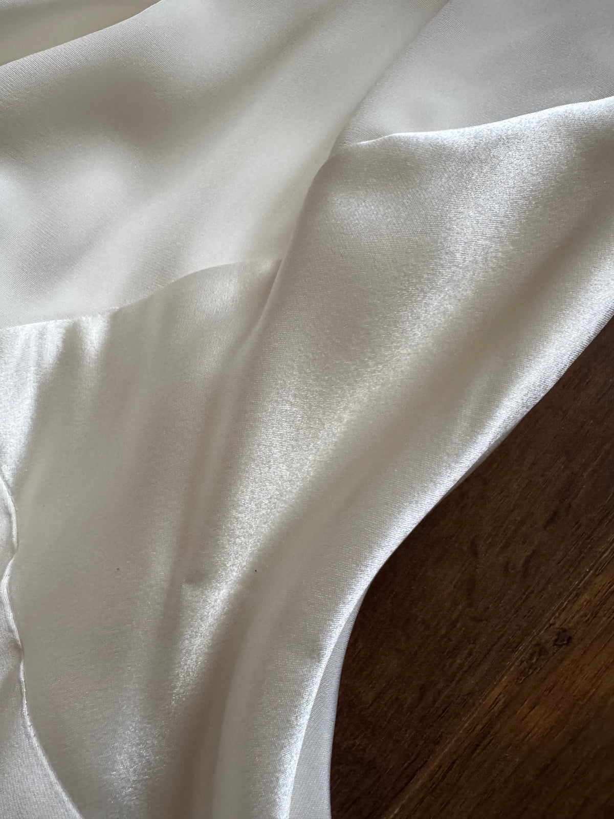 Ivory short sleeve figure hugging wedding dress uk 10