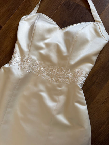 Cream halter-neck wedding dress & shawl uk 14