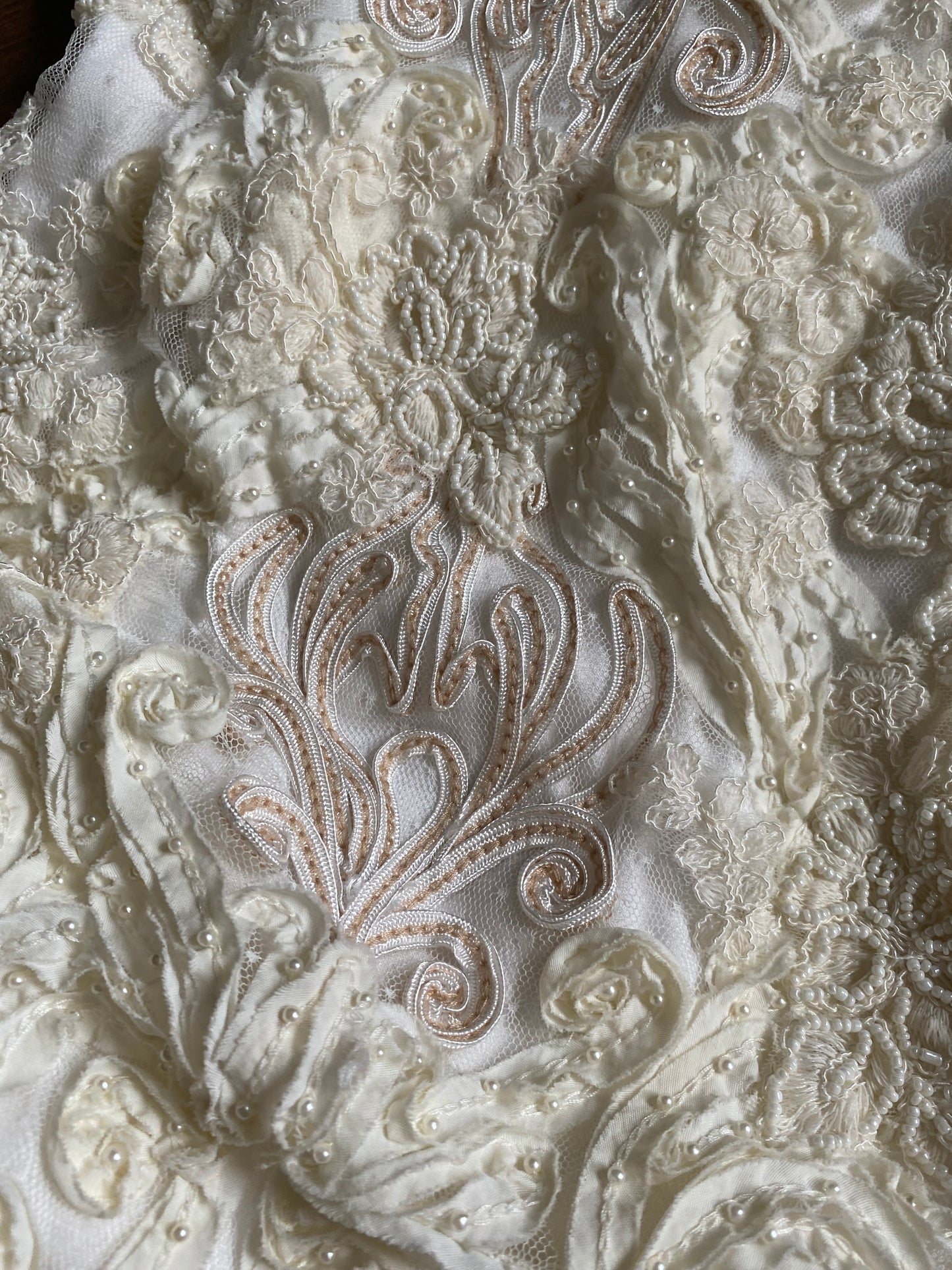 Off white lace stretch wedding dress UK 10