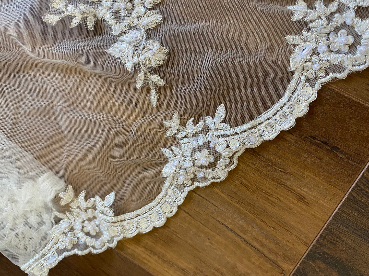 Ivory lace strapless couture wedding dress uk 8-10
