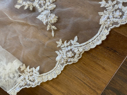 Ivory lace strapless couture wedding dress uk 8-10