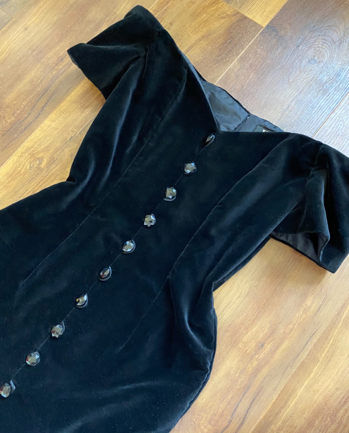 Debut black velvet cold shoulder evening dress & shawl uk 12