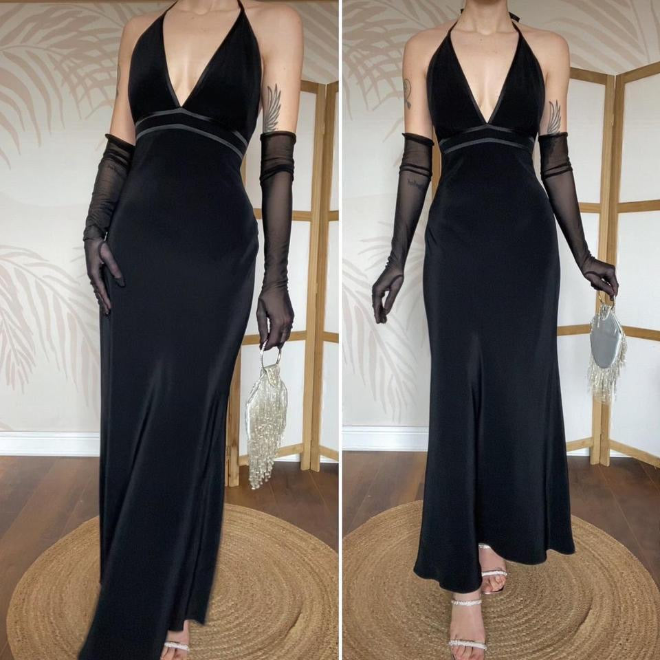Chic black halter-neck evening dress uk 12